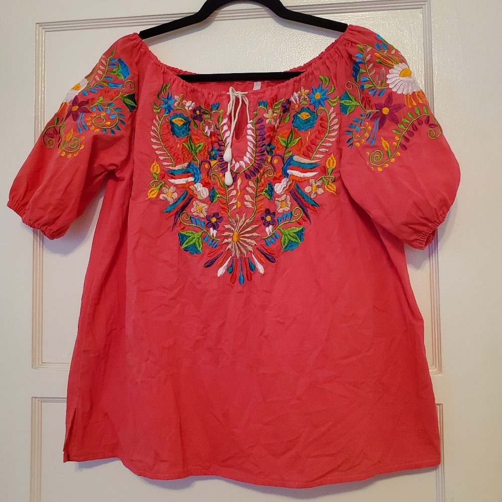 Mexican embroidery top. Size L. Balloon sleeve. EUC